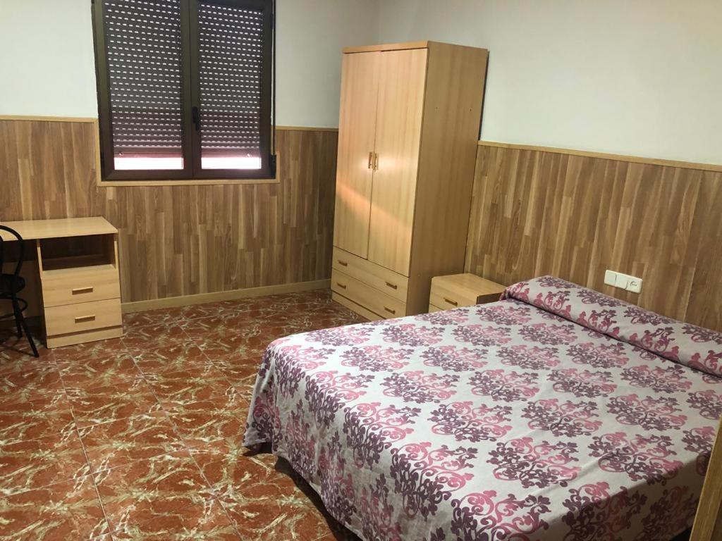 Hotel Manises * Manises